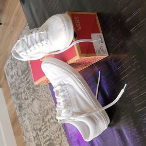 Vans White Old Skool